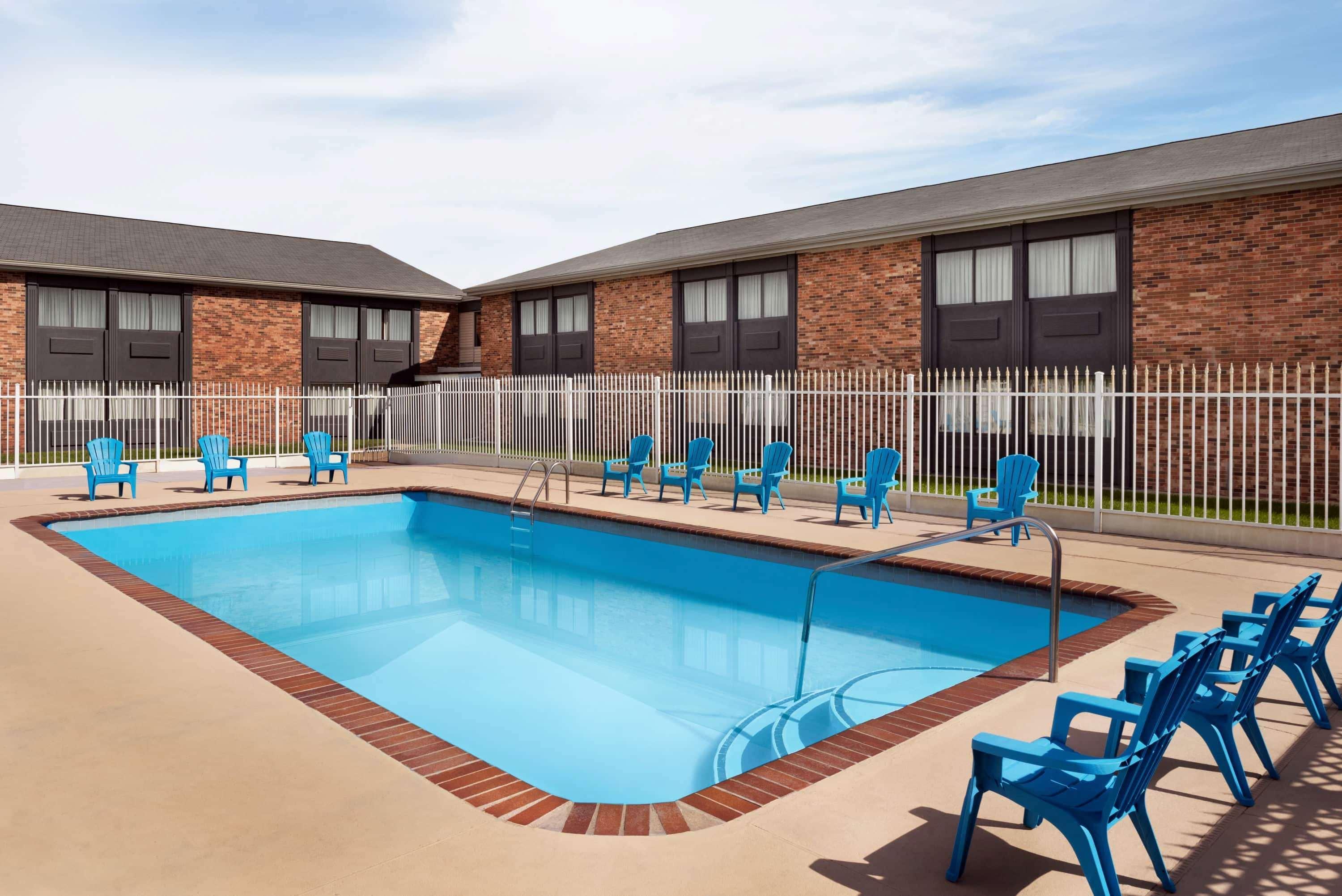 Super 8 By Wyndham Des Moines Hotel Exterior foto