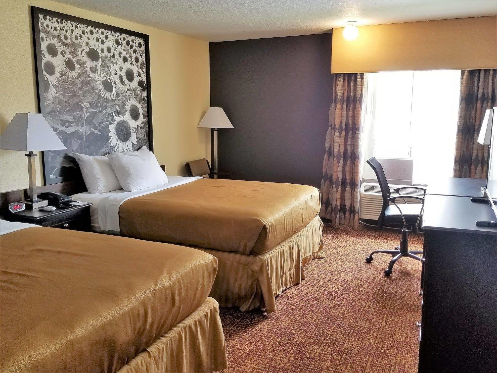 Super 8 By Wyndham Des Moines Hotel Exterior foto