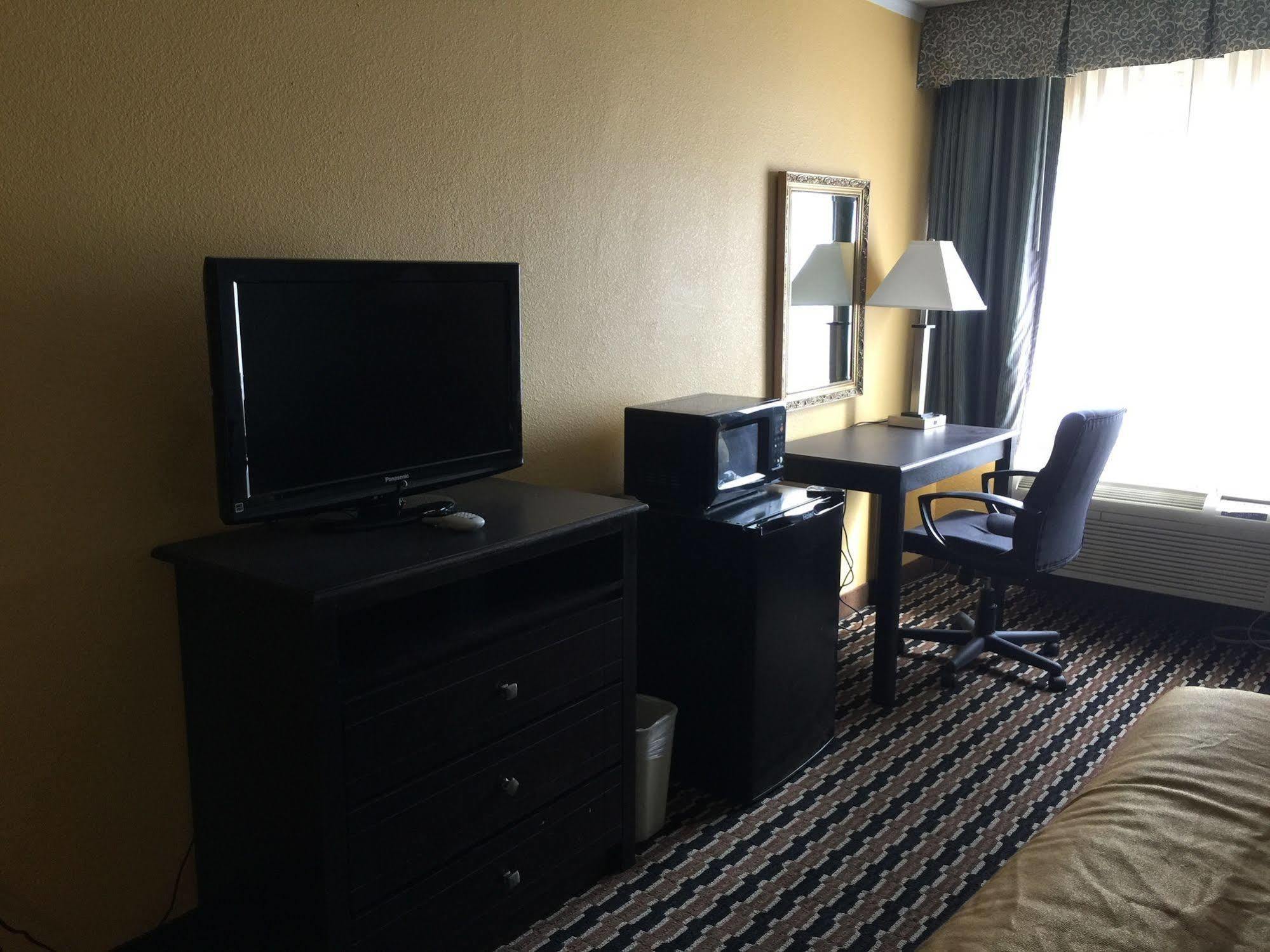 Super 8 By Wyndham Des Moines Hotel Exterior foto